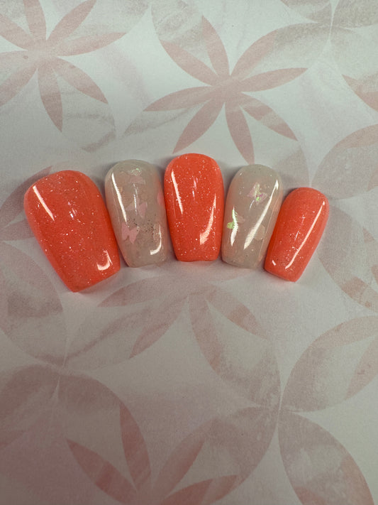 Butterfly Kisses Press-On Nail Set